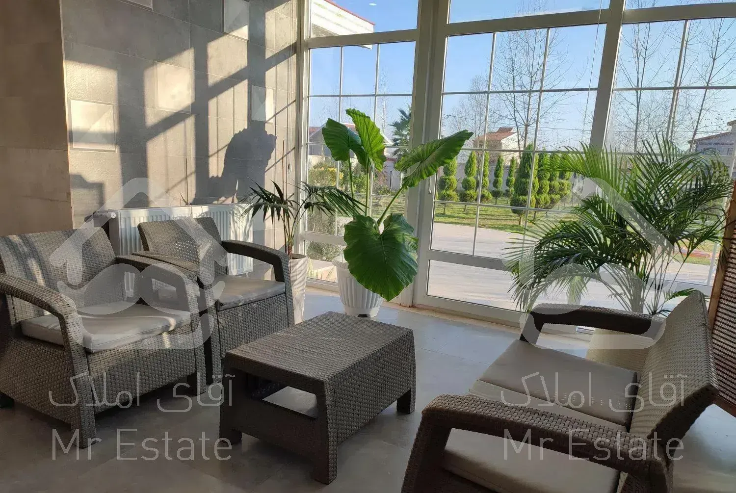 ویلا باغ استخردار در انزلی .باغ سفید(مالک هستم)