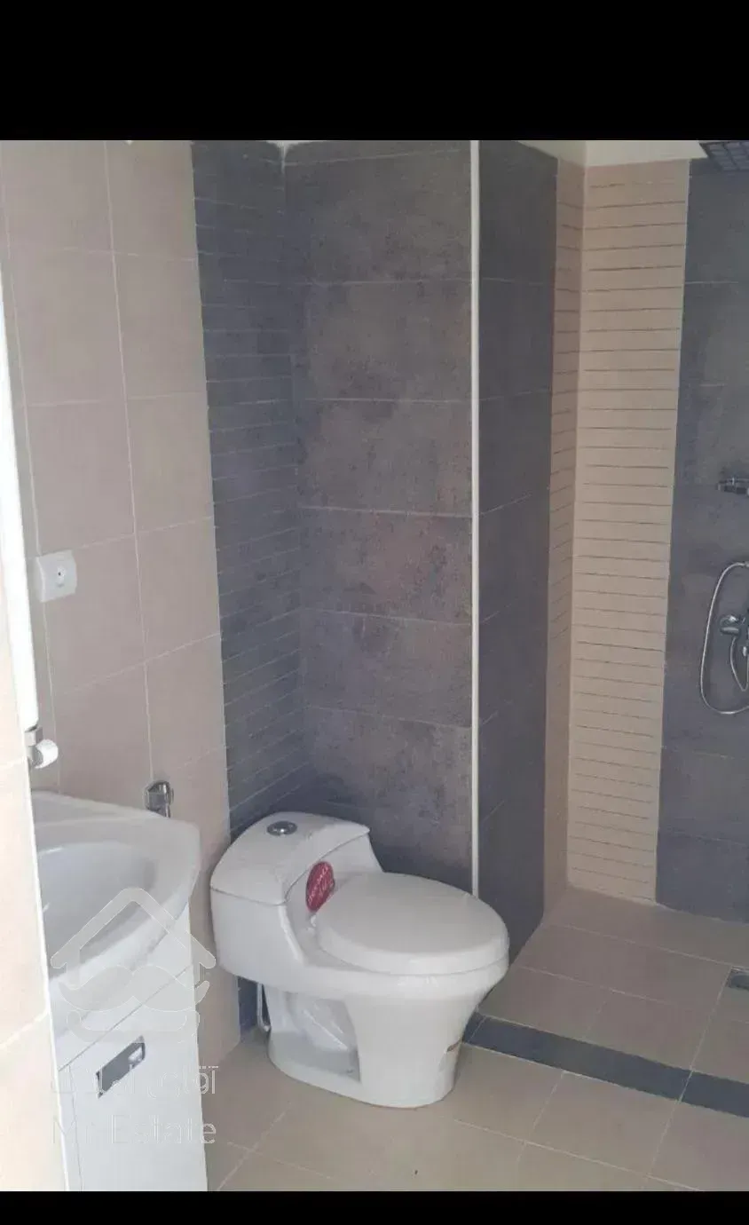 اپارتمان۸۲متر/کلیدنخورده/اکواریومی از نوربلوار ۱۳۱