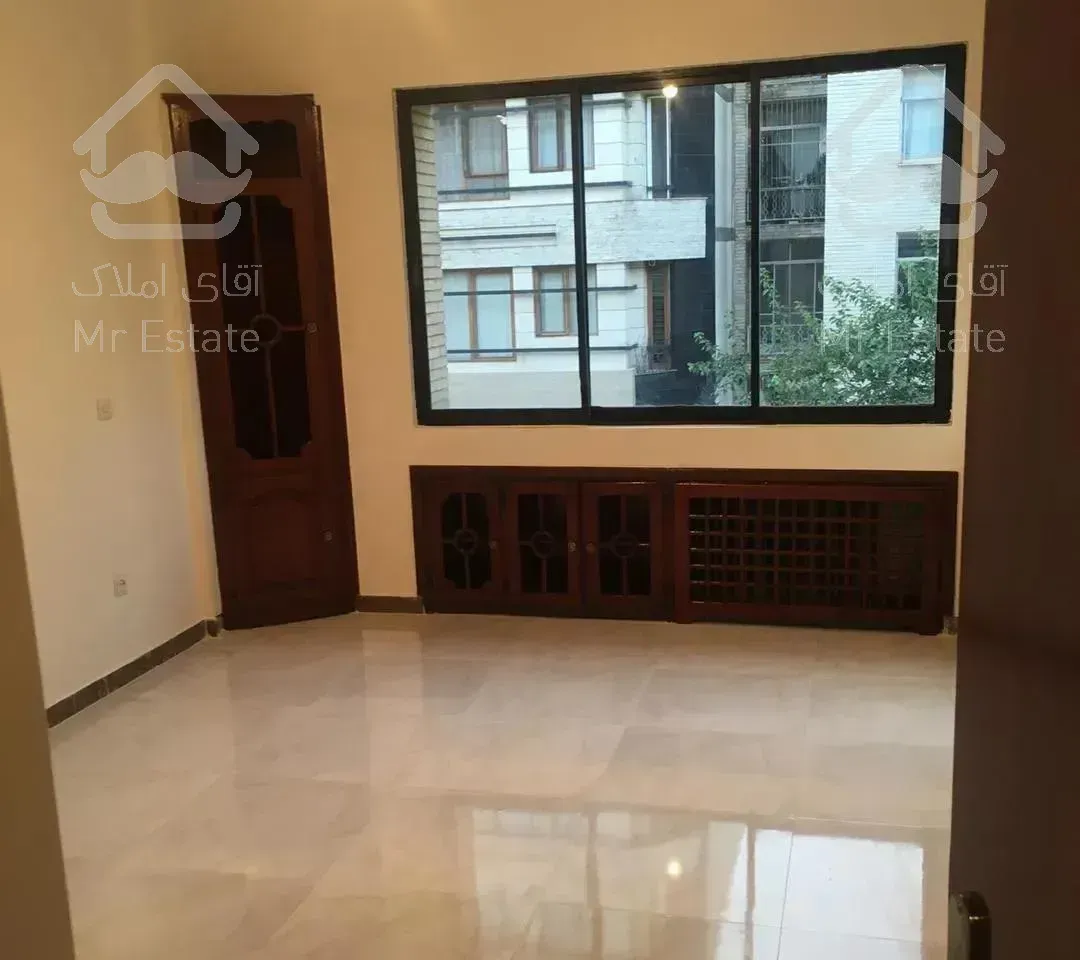 گیشا ۱۸۵ متر ۳ خواب ۱۵ ساله