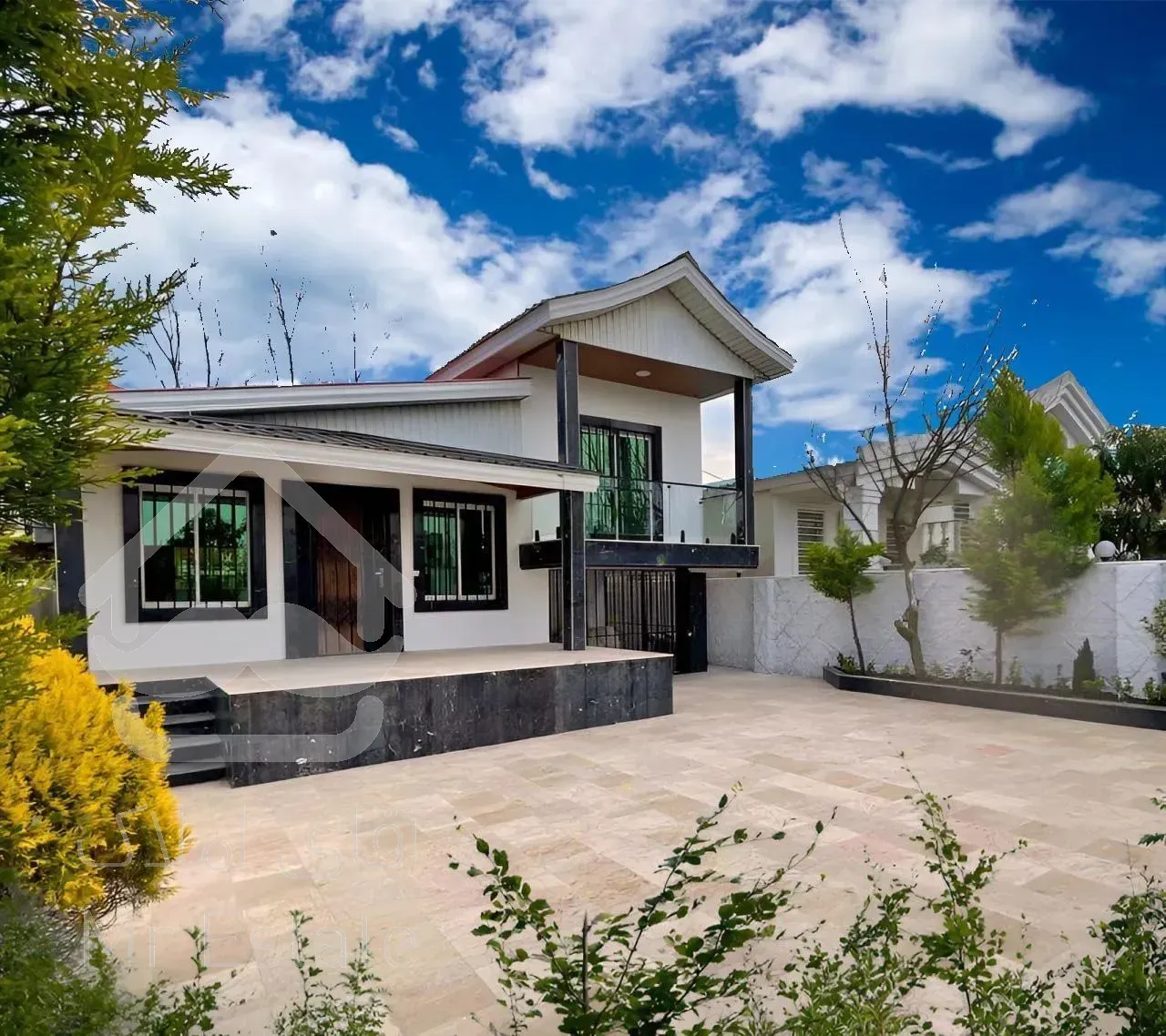 ویلا باغچه نiم پیلوت 250 متر سنددار شهرکی