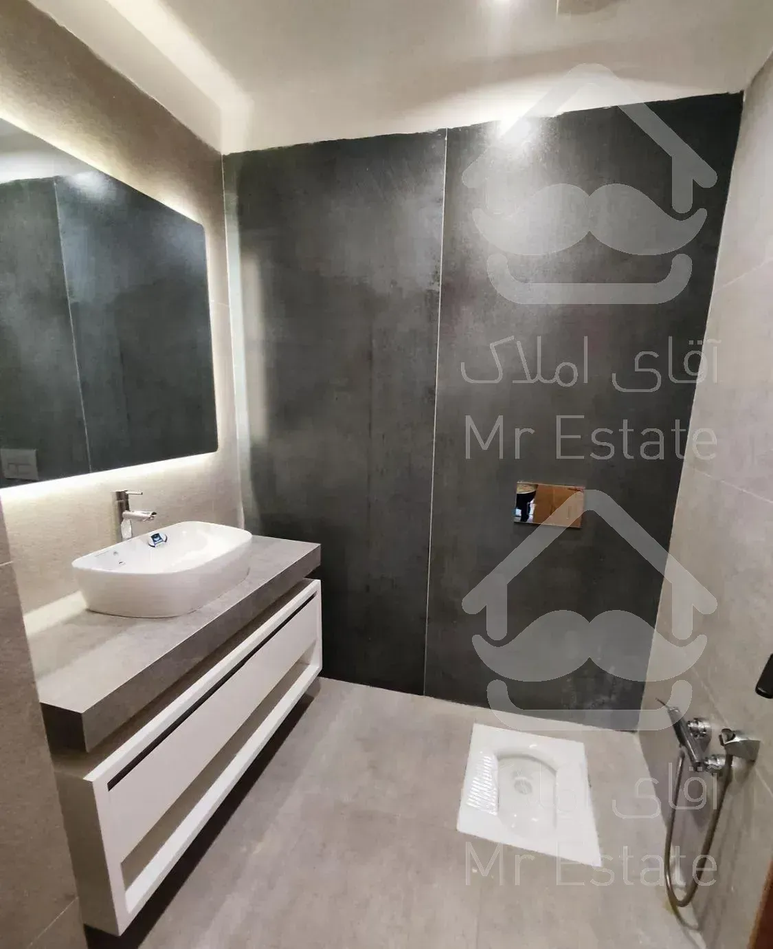 150متر/ کلید نخورده/ پلان مهندسی