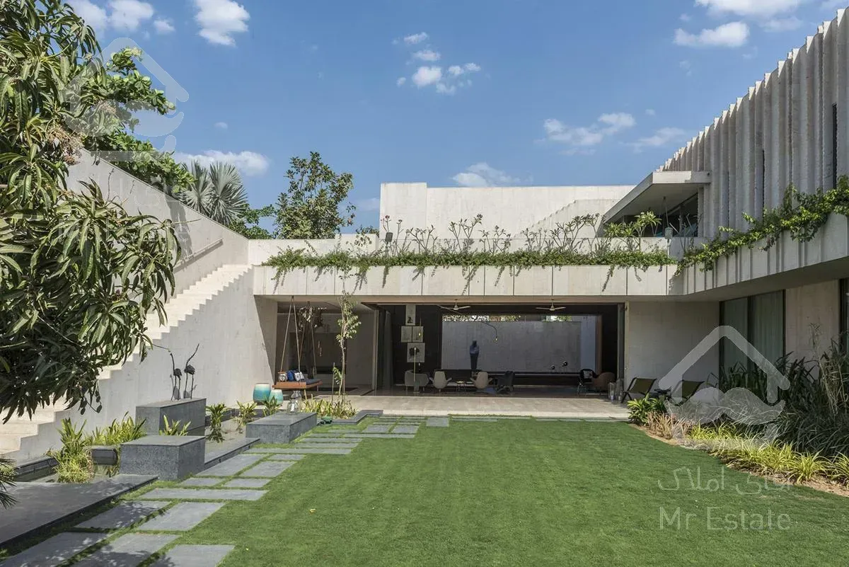 فرشته، ۱۱۰۰ متر ویلای مدرن