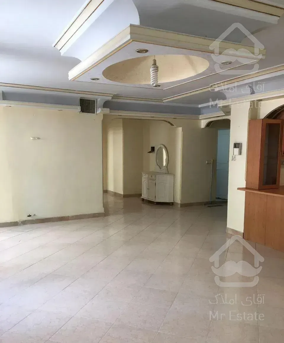 ۱۳۰ متر ۳خواب بر خیابان دربند