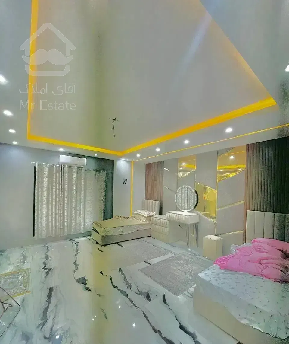 امیر اباد/ استخر داخلی و بیرونی