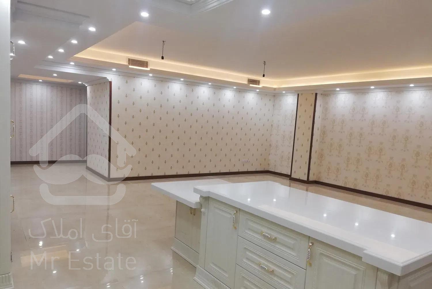 123 متر * 8 سال ساخت * کم واحد