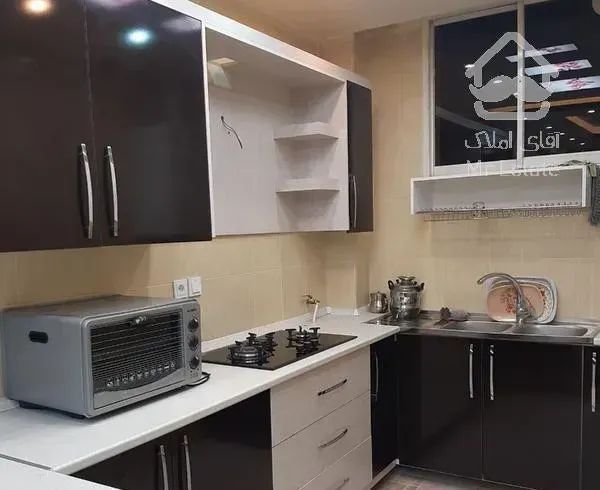 اپارتمان‌ خیابان رباط