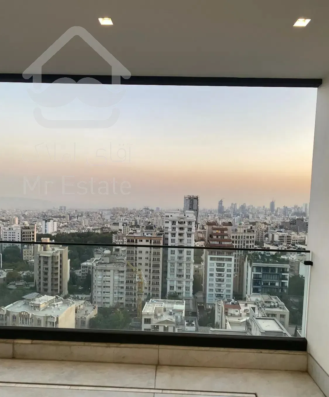 نیاوران ( مژده ) ۱۲۰ متر ۳ خواب ویوی تهران