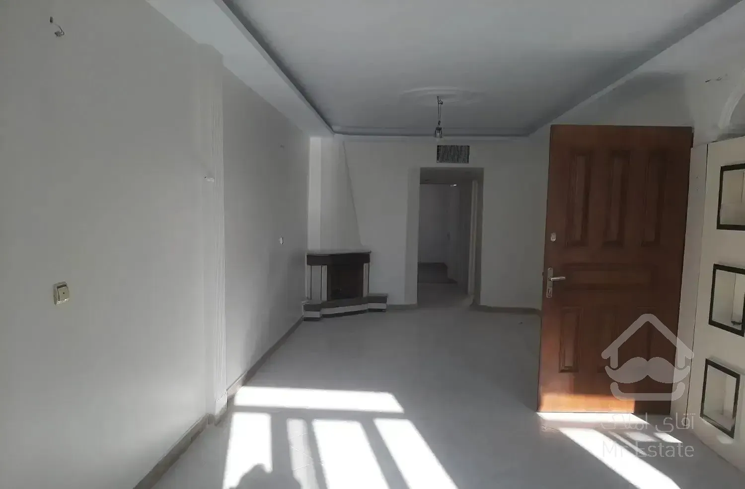 90 متر ابتدای گلبرگ غربی میدان امام رضا