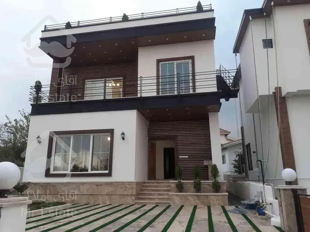 ۲۹۲متر ویلا درب مستقل با سند عرصه و عیان در نوشهر