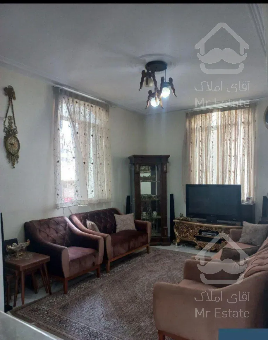 ۴۷ متر ۱ خوابه دو نبش با نورگیری