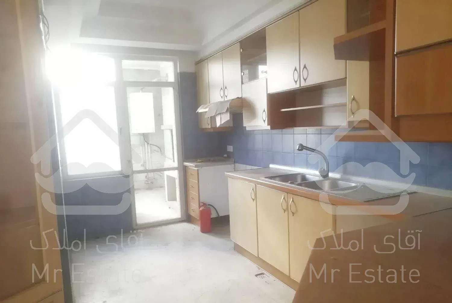 180 متر 3 خواب واقع در دوراهی قلهک