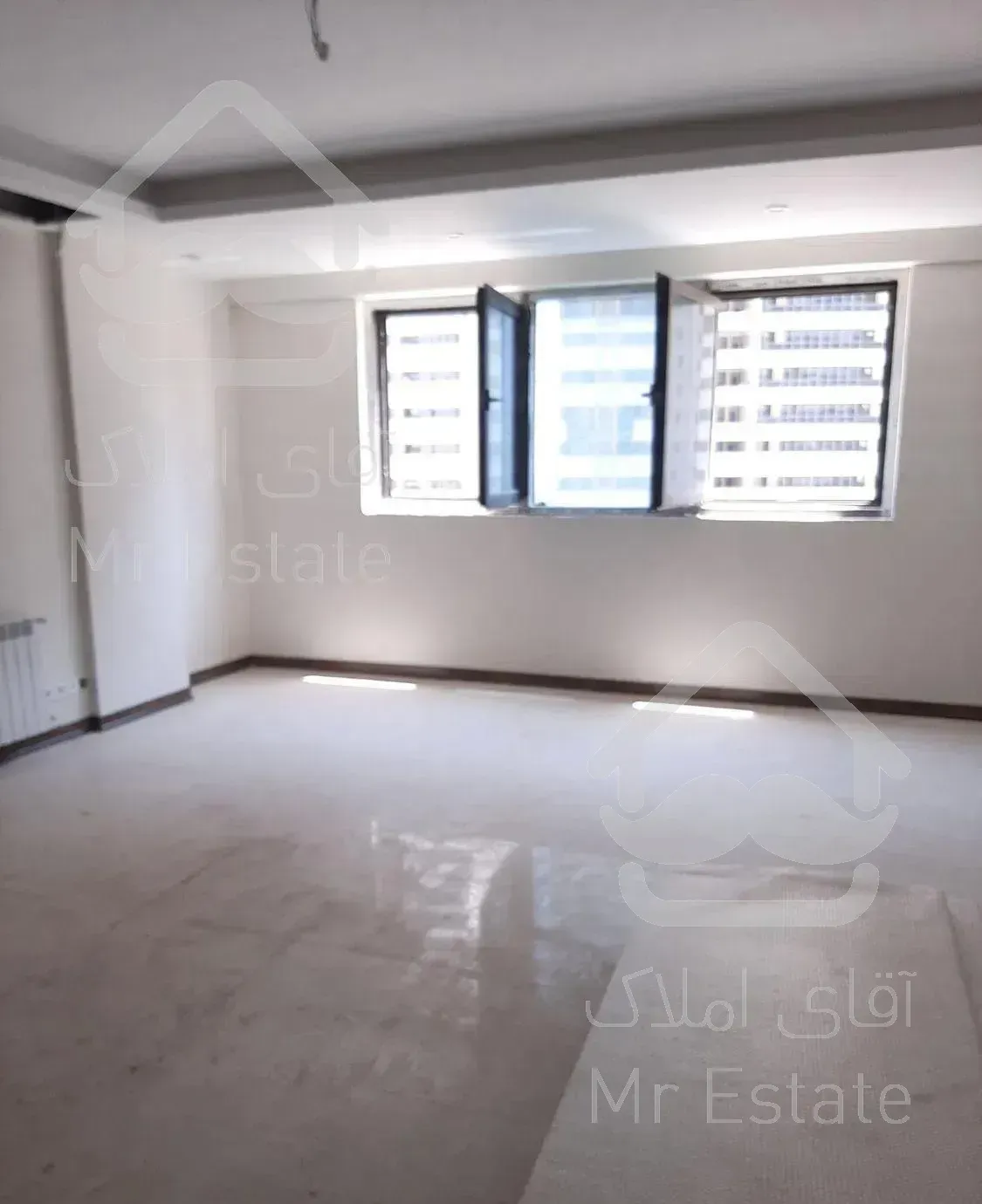 آپارتمان ۱۱۴ متری چیتگر