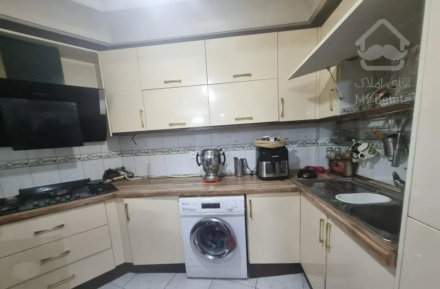 آپارتمان۸۶ متری خوش نقشه غرق در نور