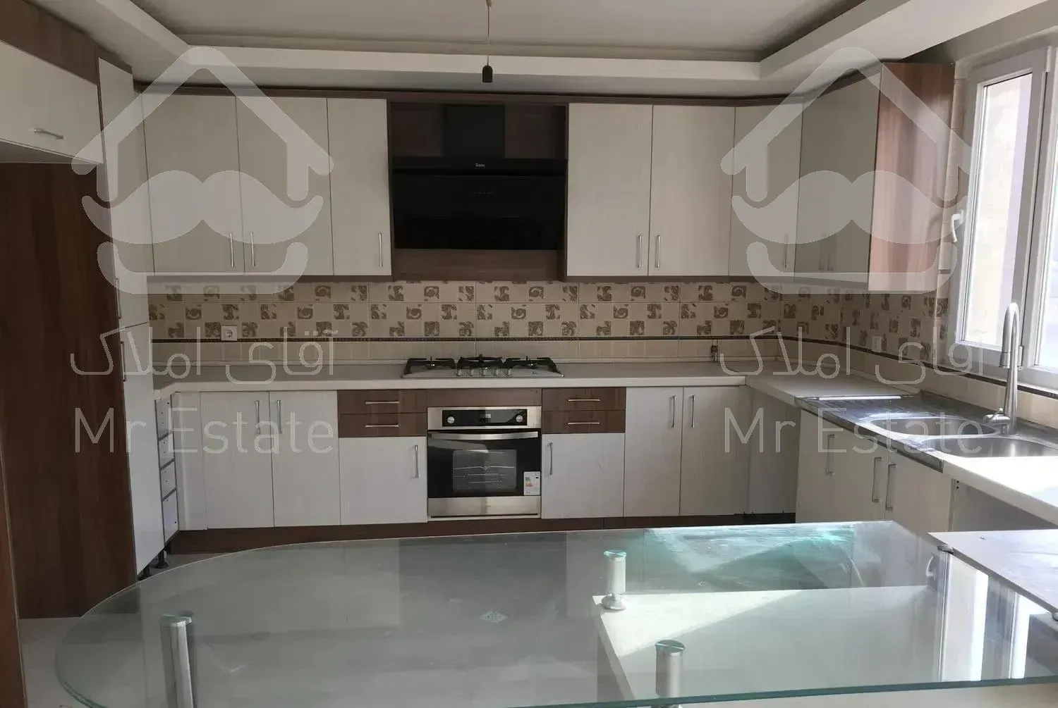 آپارتمان ۲۲۰ متری /قبا