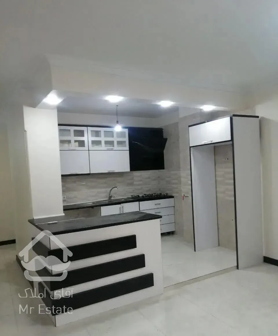 61متری/سالن پرده خور /آلاله شرقی