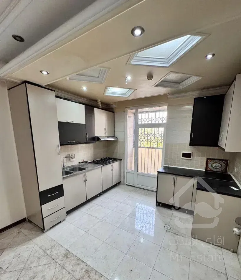 آپارتمان ۷۵ متر نصر فول تخلیه طبقه ۱