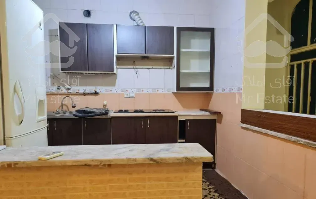 اپارتمان ۱۰۰ متری همکف