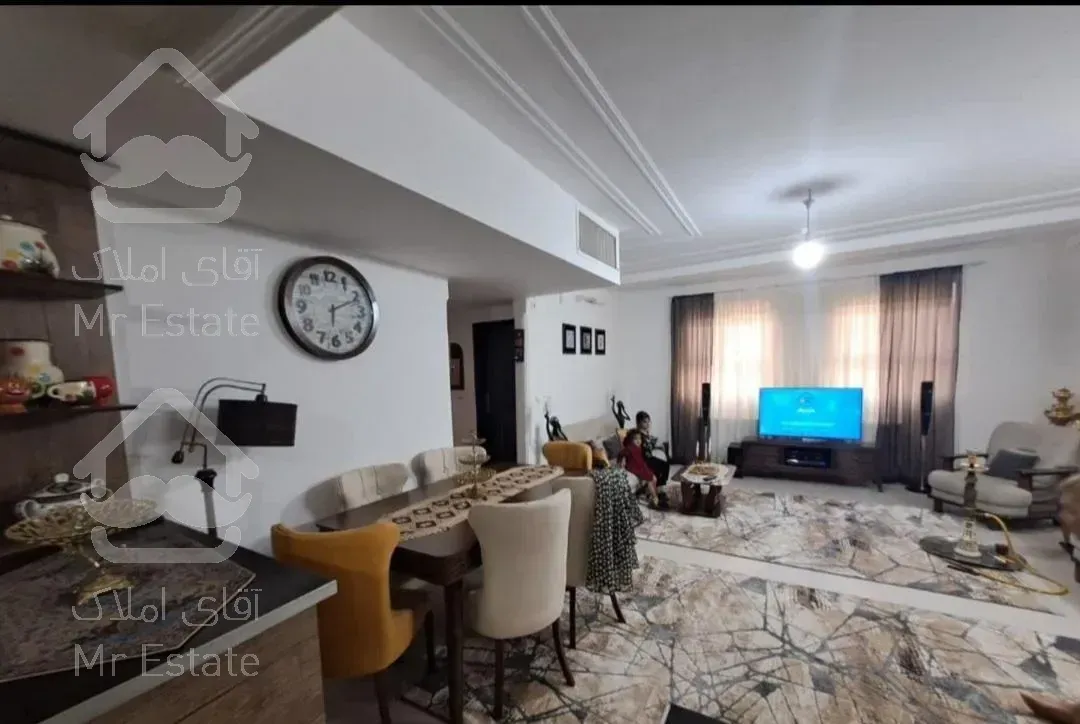 آپارتمان ۱۰۰ متری تمیز و خوش نقشه