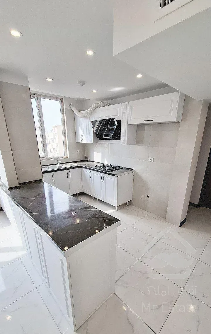 ۹۶ متر دو خواب فول امکانات تک واحدی ۳ واحد فروش