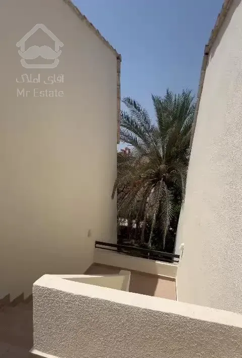 درساحل زیبای دامون مالک ویلای۷۲متری شوید