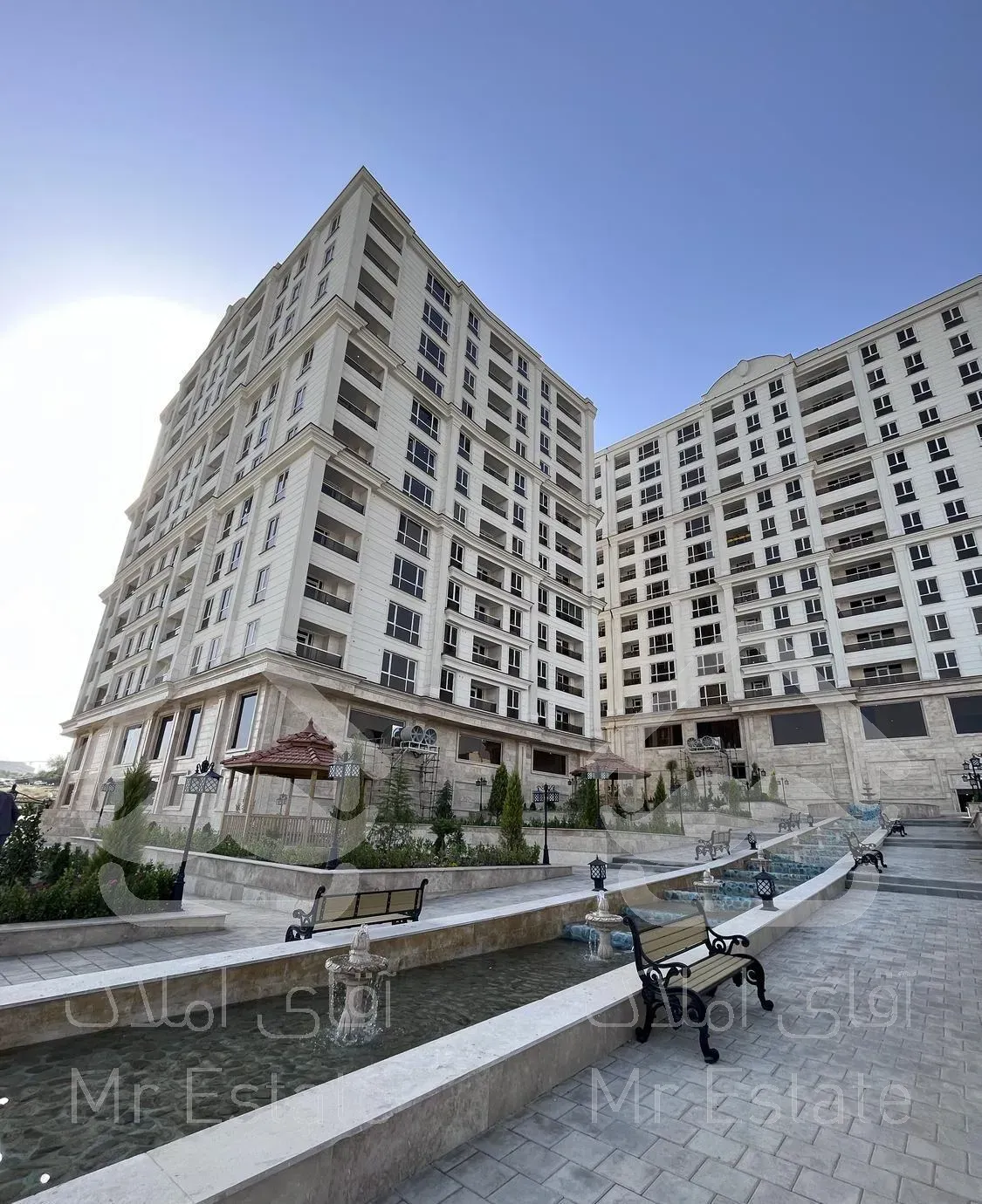 ۶۵متر/ برج‌رونیکا‌پالاس انقلاب‌مدرنیته، دفتر‌فروش‌