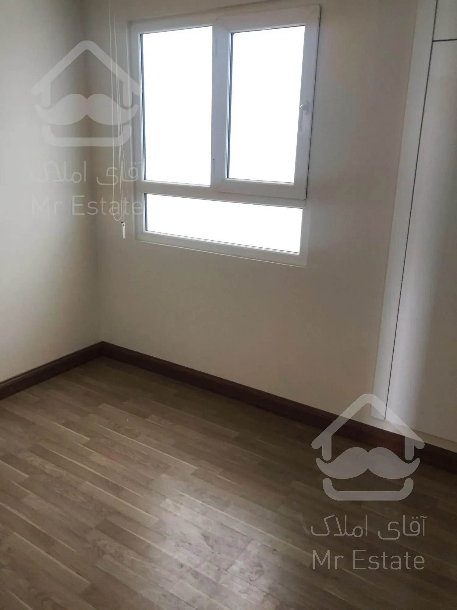 رهن و اجاره آپارتمان ۲۱۵ متری ۴ خوابه نیاوران