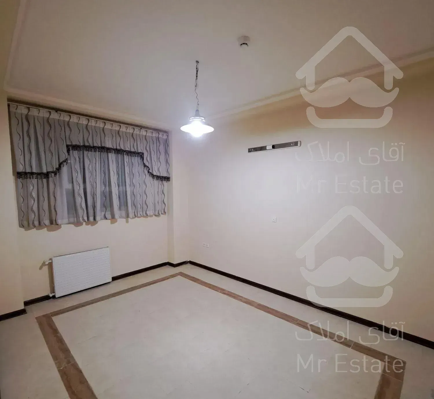 ۱۴۰متر.   بدون مشابه.    شیک