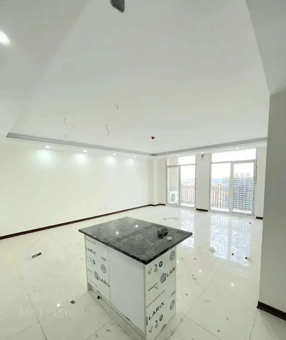 180متر/برج هوشمند /غرق نور /دریاچه چیتگر