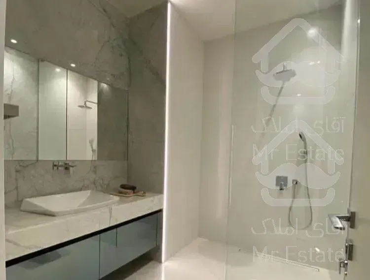 300متر مدرن فول مشاعات اثری فاخر