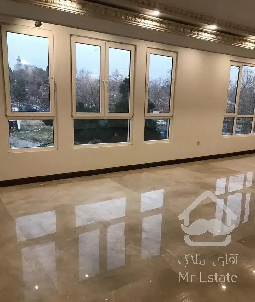 آپارتمان ۲۴۰ متر۴ خواب ۲ پارکینگ فول