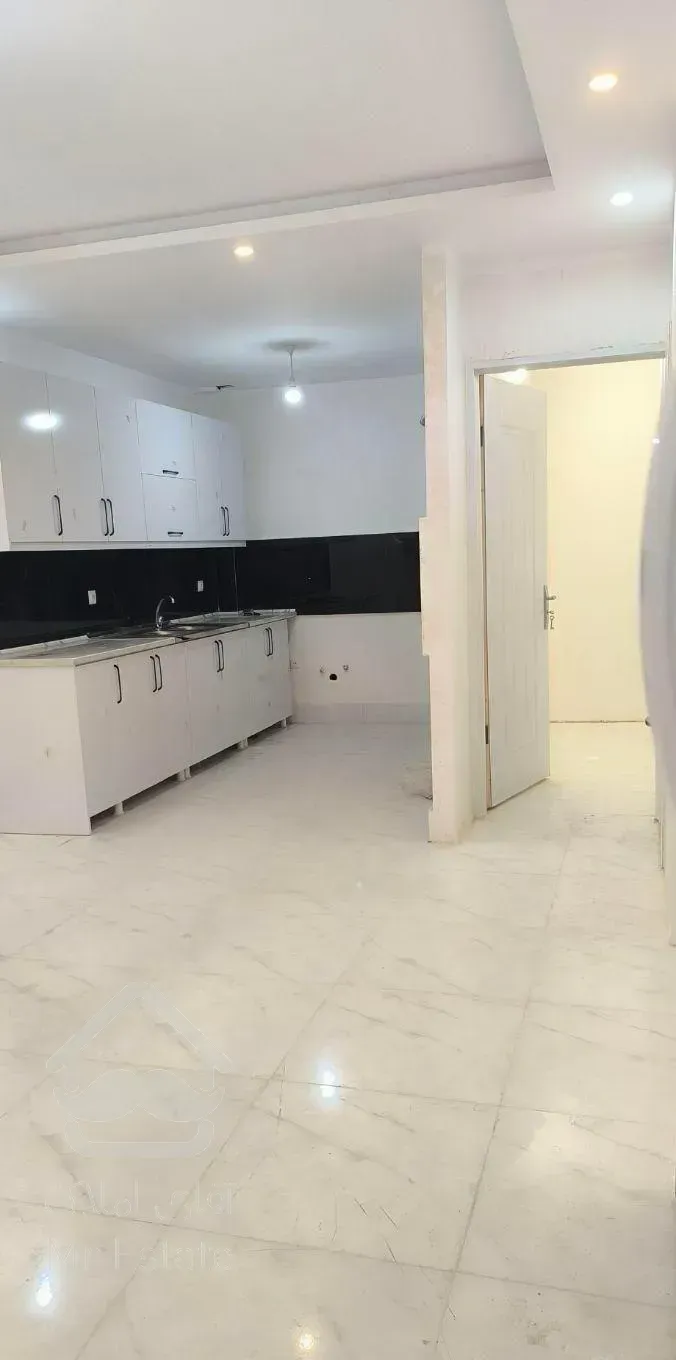 آپارتمان 60 متری 1خوابه همکف طلاب صفرکلیدنخورده