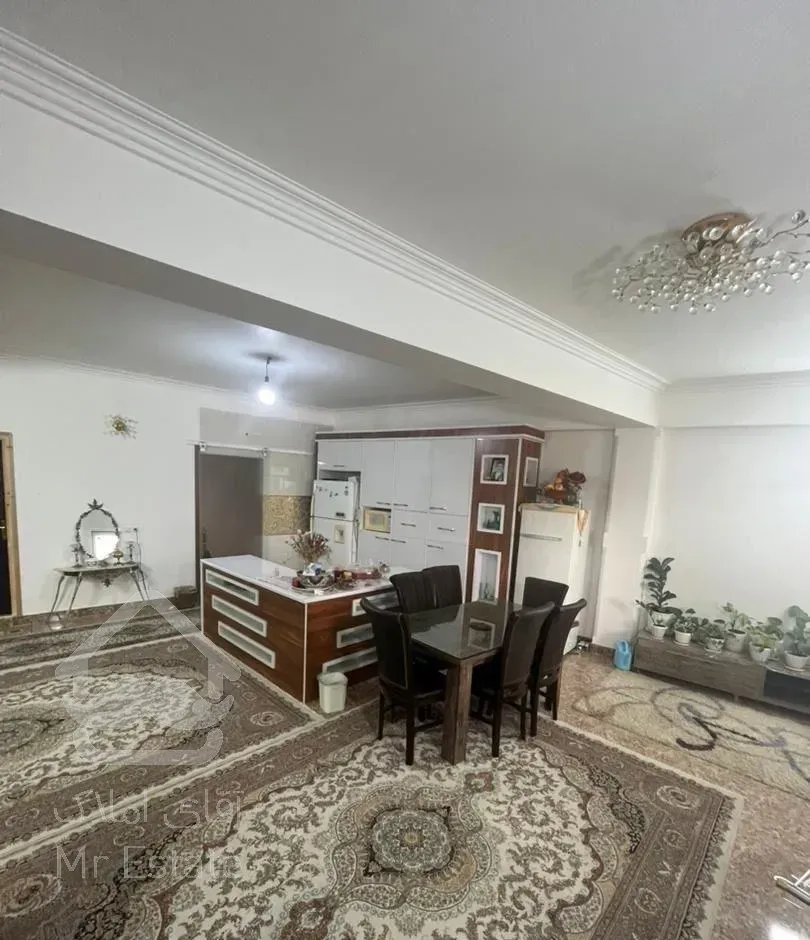 فروش خانه ویلایی دو طبقه و مغازه