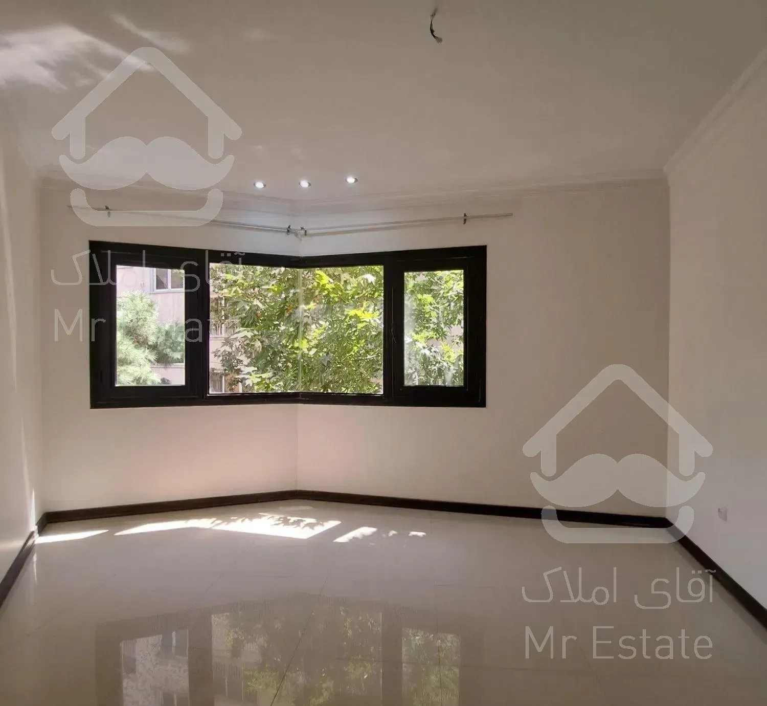 اپارتمان کامرانیه جنوبی ۹۰متر شیک و به روز