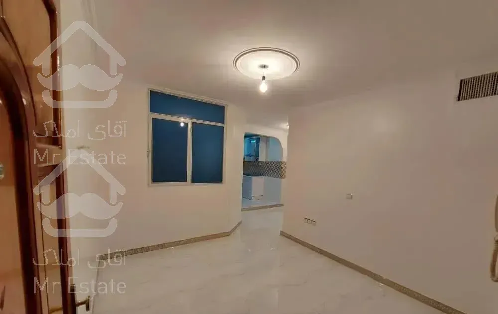 آپارتمان،48متردوخواب،پارکینگ و انباری