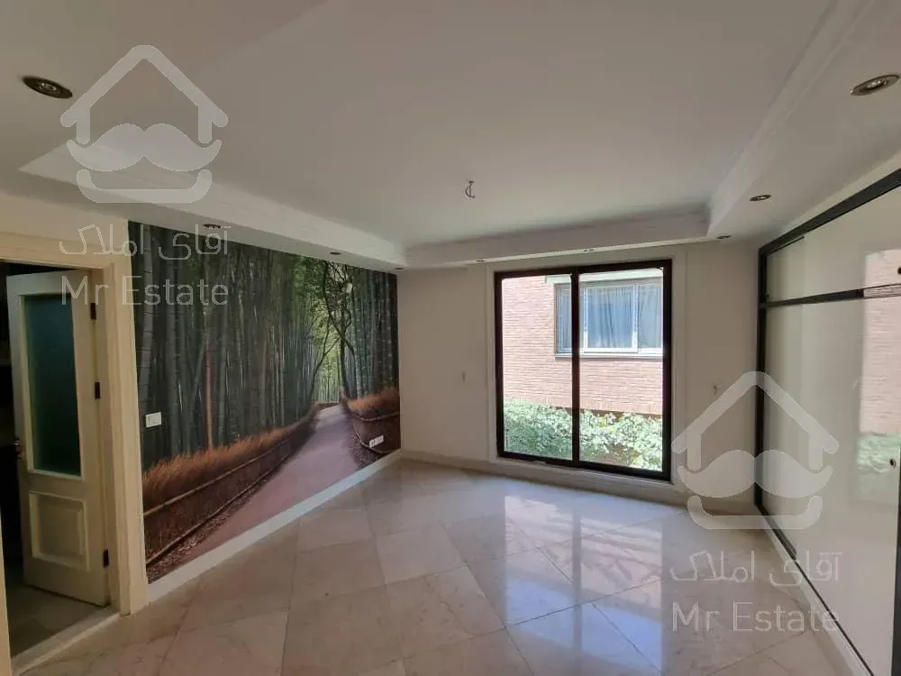 ۳۵۰ متر / ویلایی ۱ از ۲ / شهرک غرب / مارکدار / تراس قابل چیدمان / ۲P