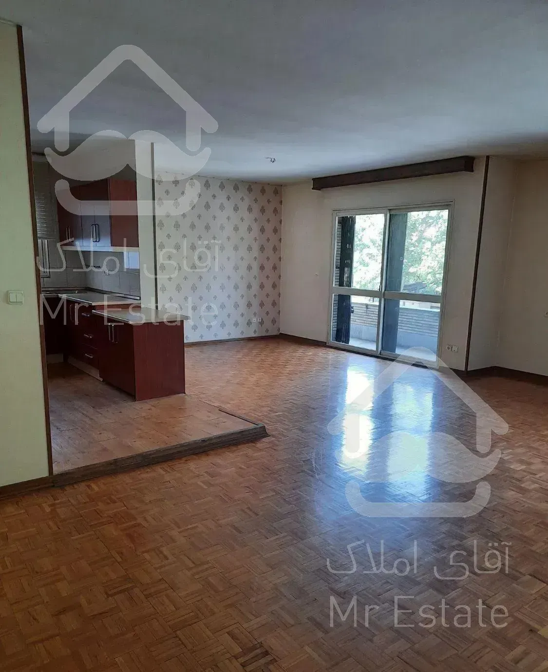 آپارتمان ۱۳۰ متر دو خوابه