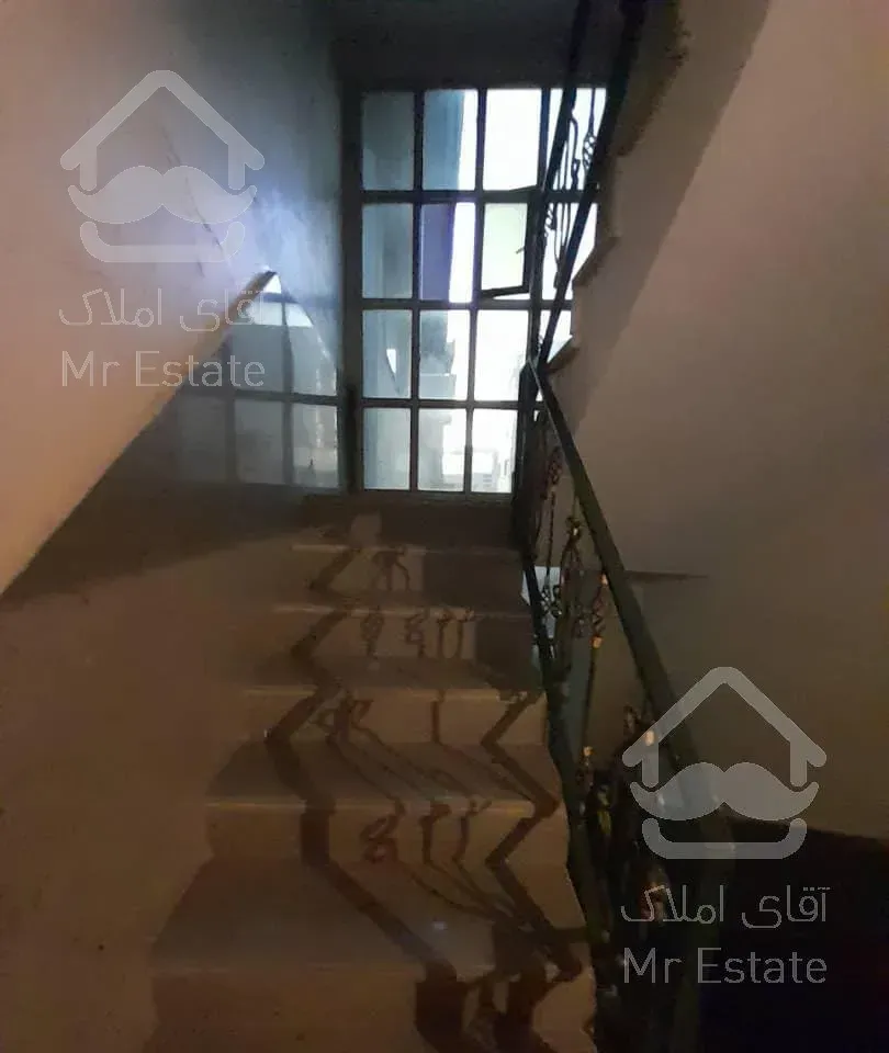 ۹۲متری*طبقه دوم سندی*تخلیه*بلوار پاستور آژیده