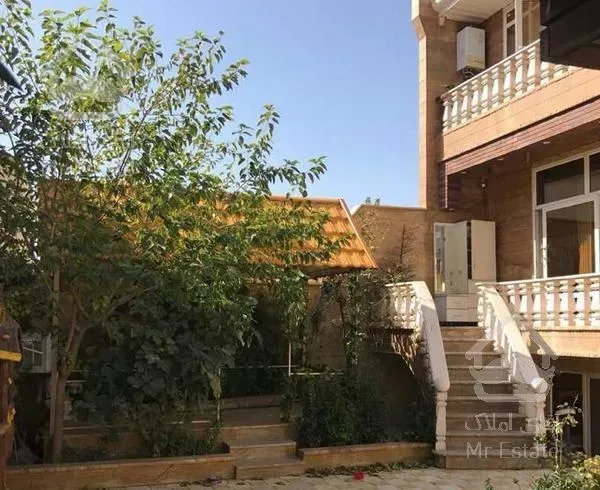 دوبلکس با ۱ طبقه مجزا