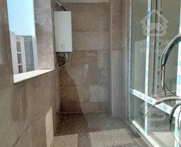 140متر روبه خیابان طبقه۵ گوهردشت بلواررستاخیز