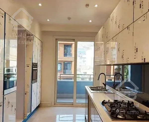 ۲۰۰ متر نیاوران برج باغ مدرن