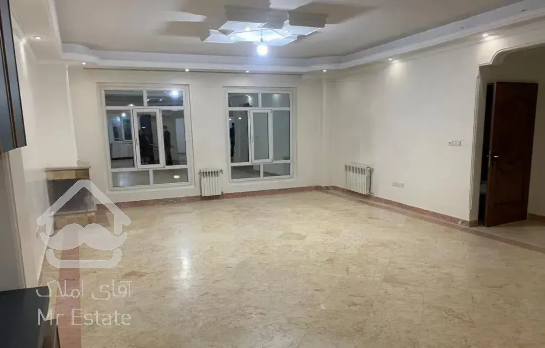 ۱۳۲متر دو خواب ( لویزان ) خارج از بافت