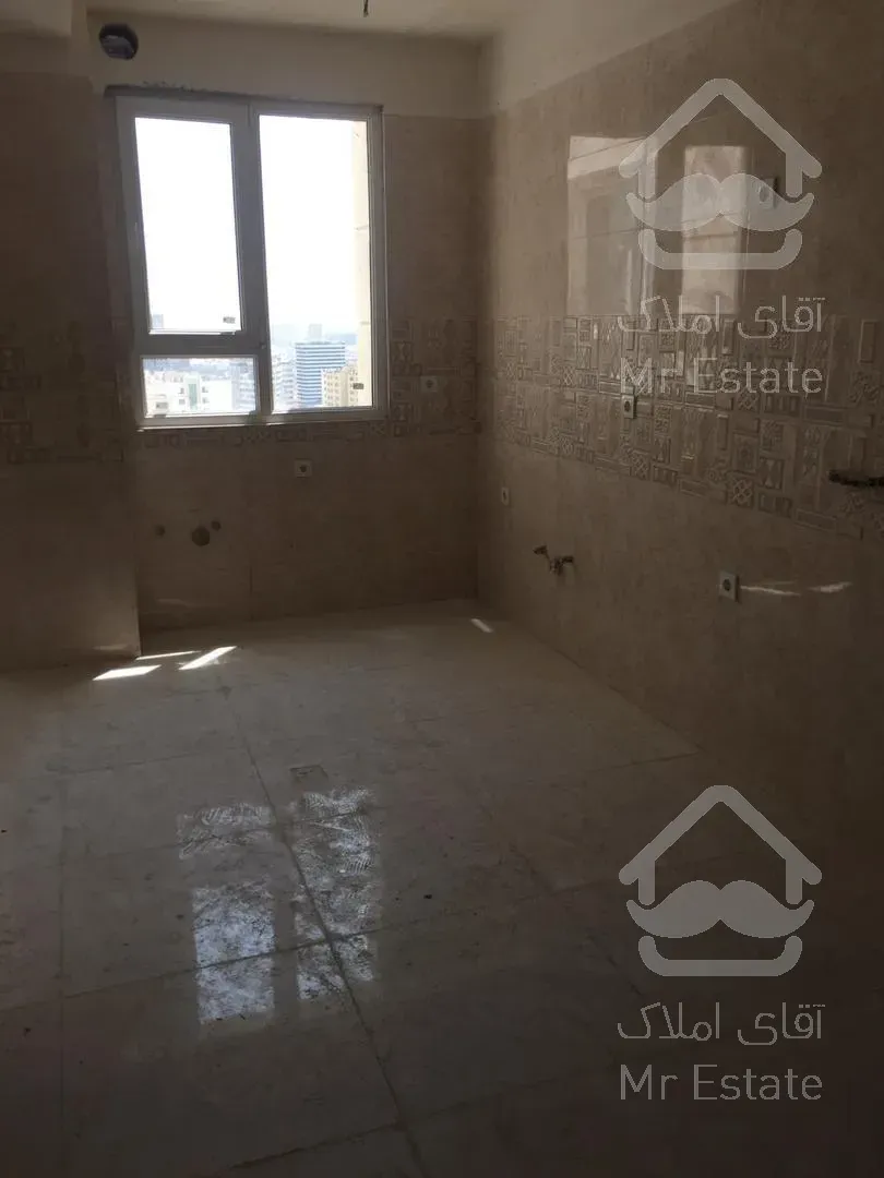 فروش یک واحد مسکونی به متراژ۱۴۰متر طبقه ۱۹