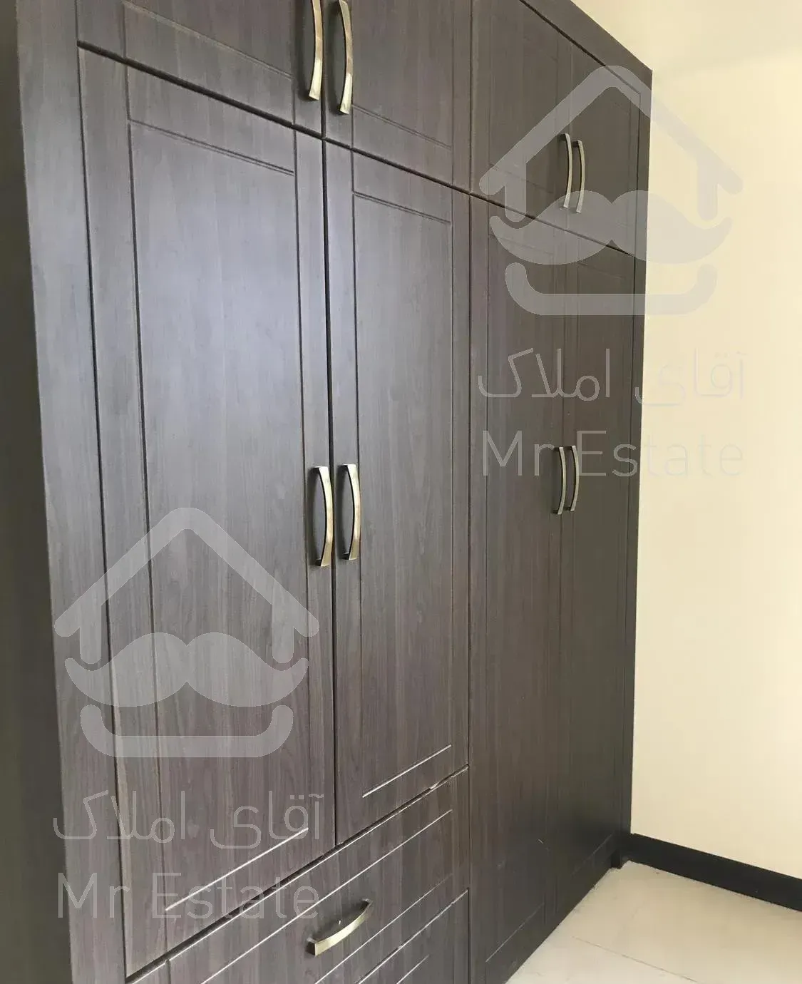 ٣٠٠متر٤خوابه نوساز فول