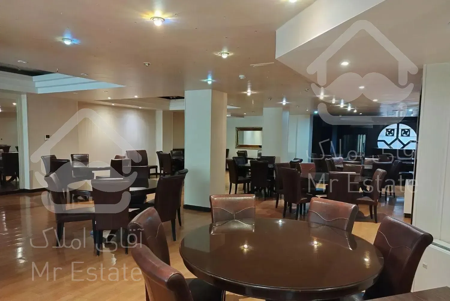 فرشته ۲۳۰ متر/۳خ/۲تراس رهن و اجاره