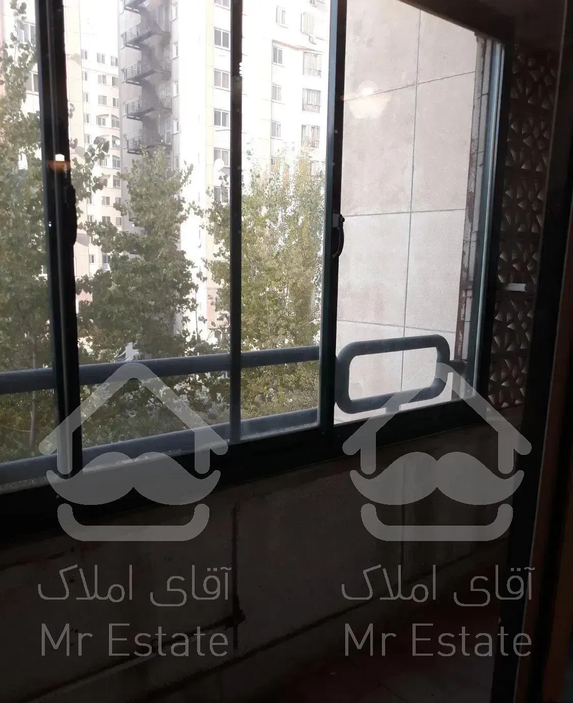 آپارتمان ۱۴۰متر ۳خوابه بام تهران