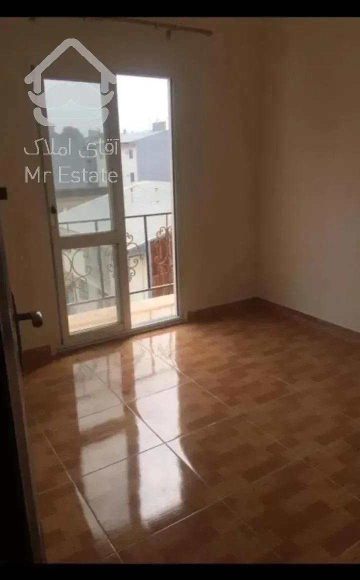 اپارتمان ۱۱۰‌متر مطهری پل عراق میدان فرهنگ (حاتم)