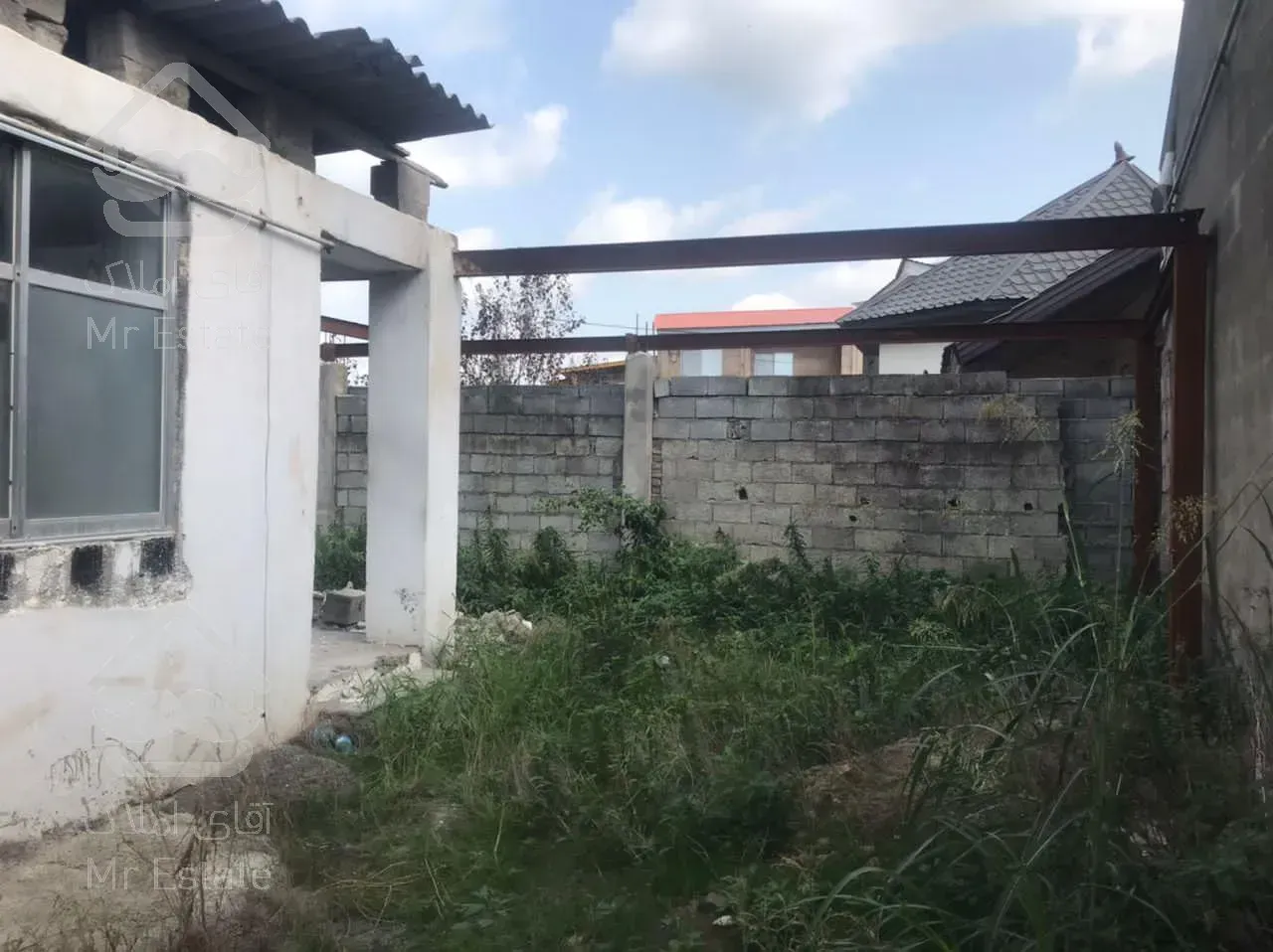 ۱۷۰ متر بنای نیمه ساخته