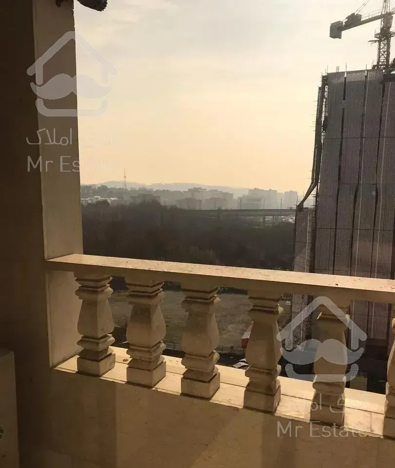 100 متر ازگل برج خلیج فارس