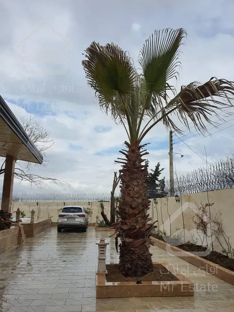 فروش ویلای ۲۵۰ متری استخر داربا ۱۴۰۰متر زمین بسیار لوکس ظو نزدیک دریا