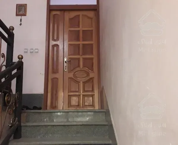 آپارتمان ۱۵۰ متری دو خواب کف موکت، آشپزخانه سرامیک